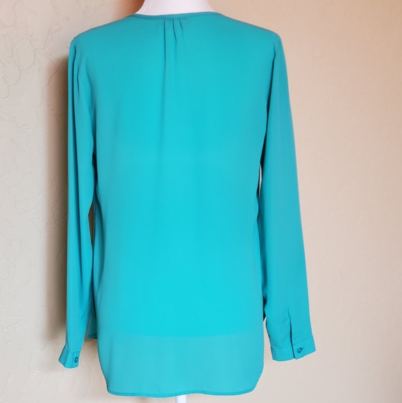 Van Heusen Blouse - Picture 5 of 7